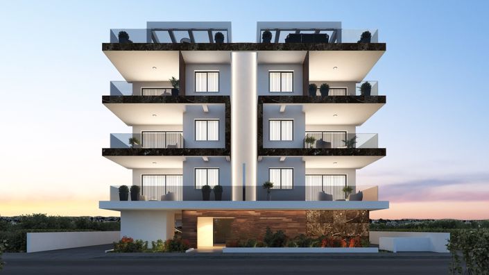 Image No.16-12 Bed Property for sale