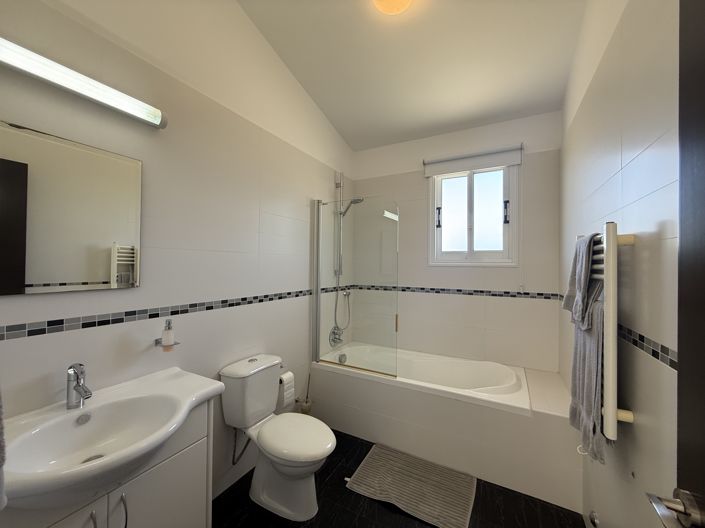 Image No.22-4 Bed Villa for sale