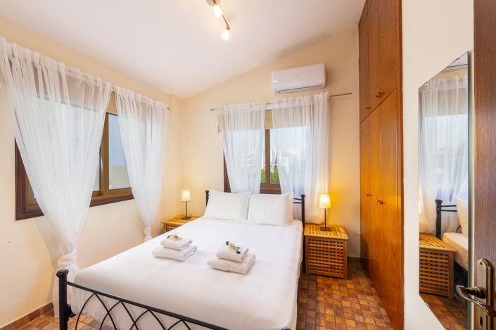 Image No.18-3 Bed Villa for sale