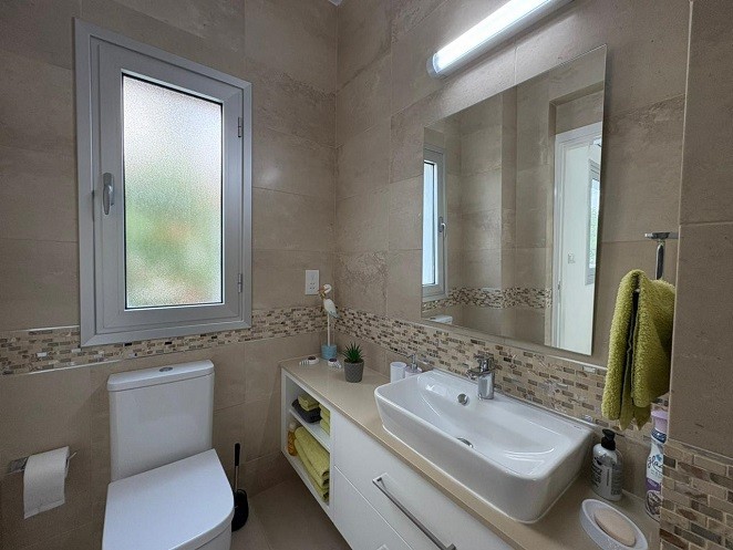 Image No.20-7 Bed Villa for sale