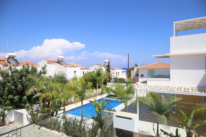 Image No.3-4 Bed Villa for sale