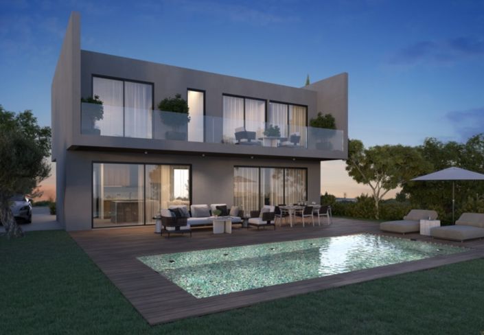 Image No.2-4 Bed Villa for sale