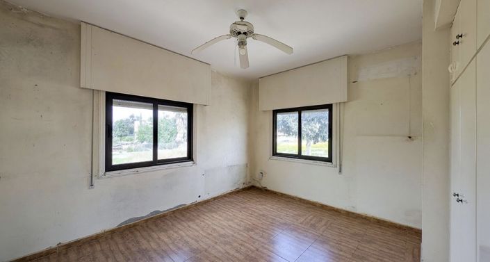 Image No.20-3 Bed Villa for sale
