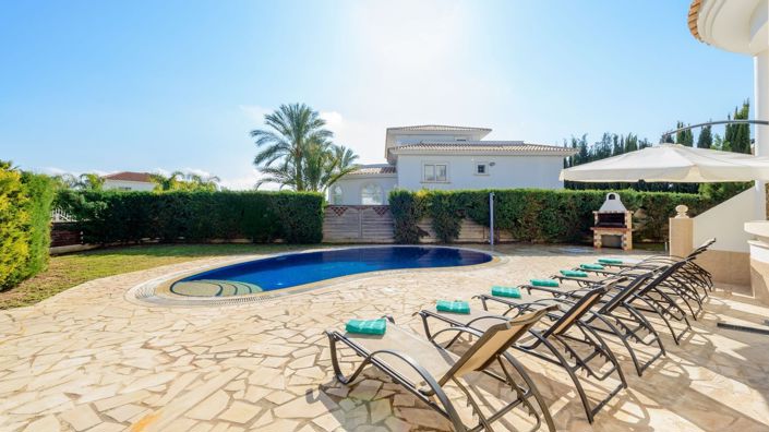 Image No.3-Villa de 4 chambres à vendre à Ayia Thekla