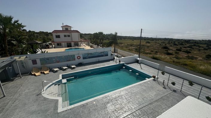 Image No.2-Villa de 5 chambres à vendre à Paralimni