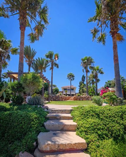 Image No.3-5 Bed Villa for sale