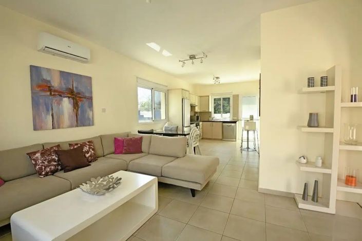 Image No.6-3 Bed Villa for sale