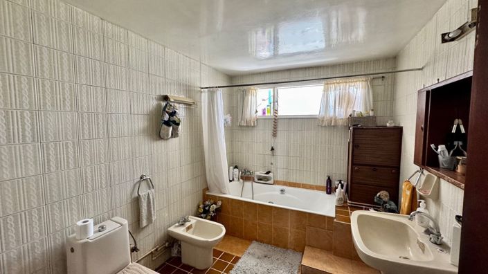 Image No.22-4 Bed Apartment for sale