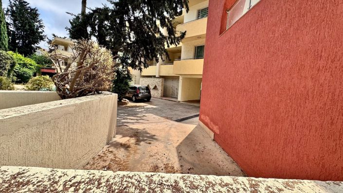 Image No.20-3 Bed Townhouse for sale