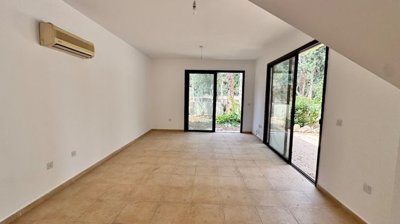 15180746256