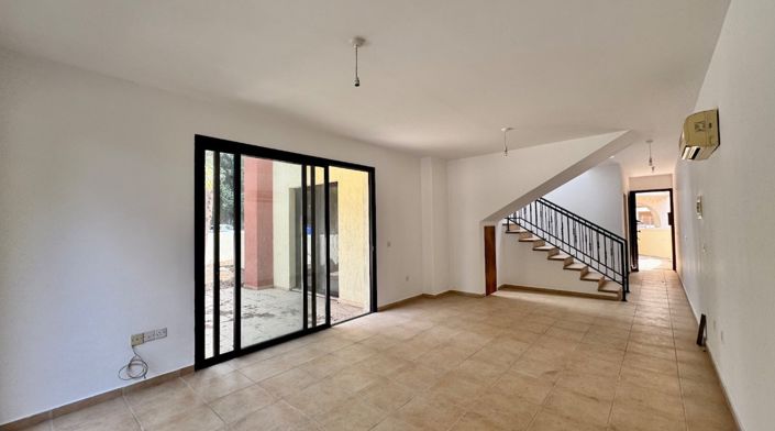 Image No.6-3 Bed Townhouse for sale
