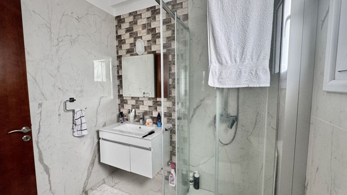 Image No.23-6 Bed Villa for sale