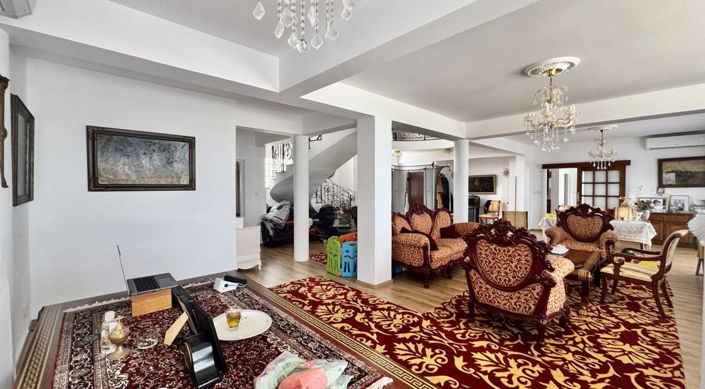 Image No.5-6 Bed Villa for sale
