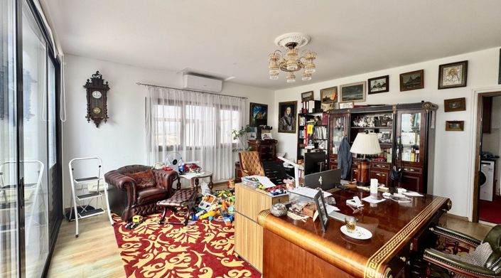 Image No.9-6 Bed Villa for sale
