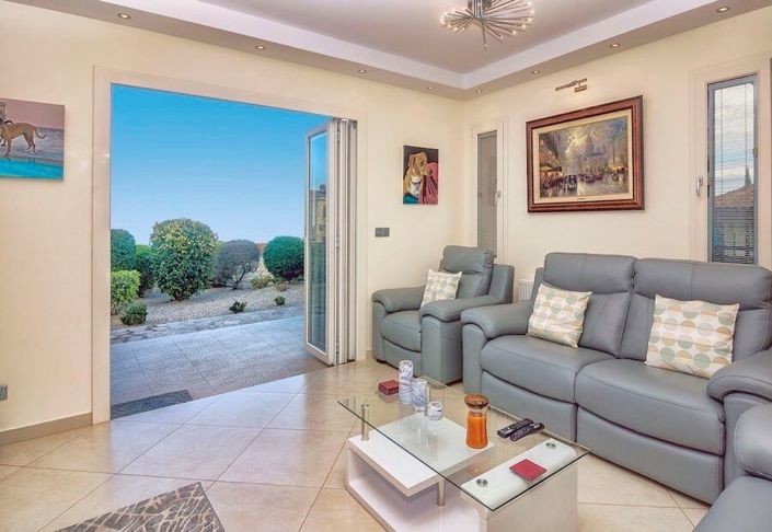 Image No.12-4 Bed Villa for sale