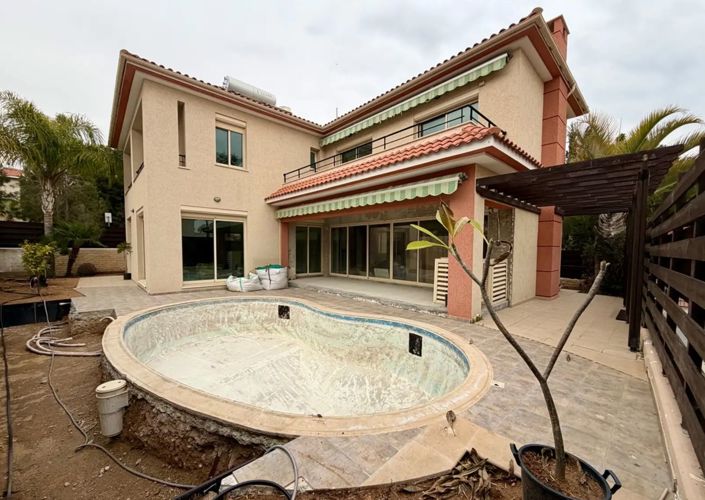 Image No.3-4 Bed Villa for sale