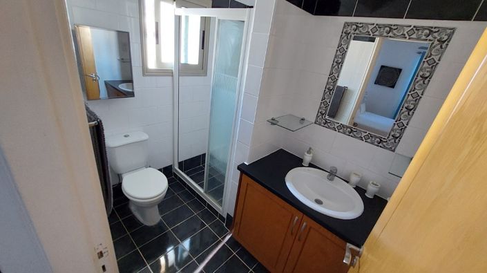 Image No.17-3 Bed Villa for sale