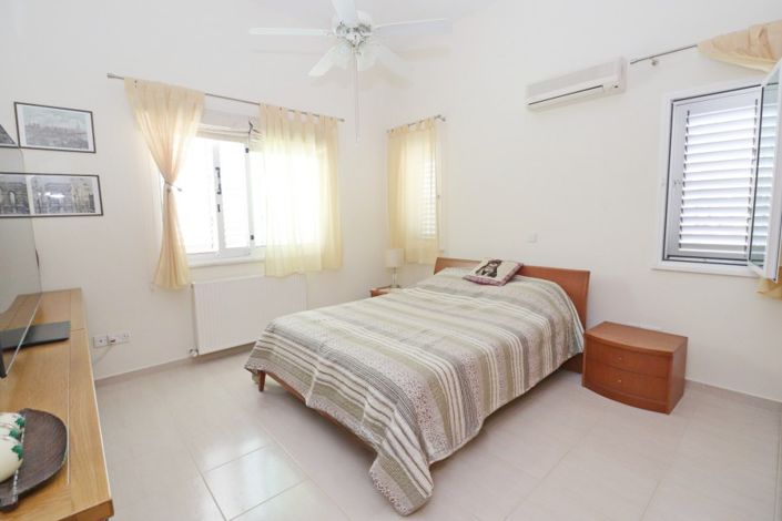 Image No.15-3 Bed Bungalow for sale
