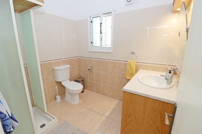 Image No.22-3 Bed Bungalow for sale