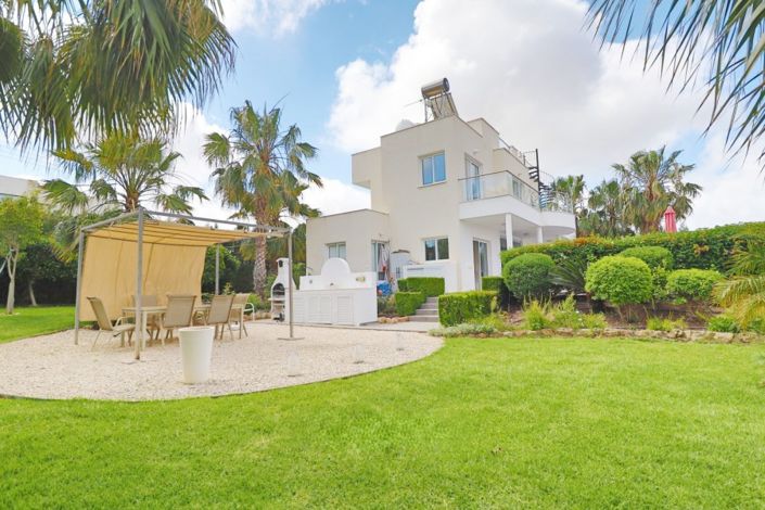 Image No.5-5 Bed Villa for sale