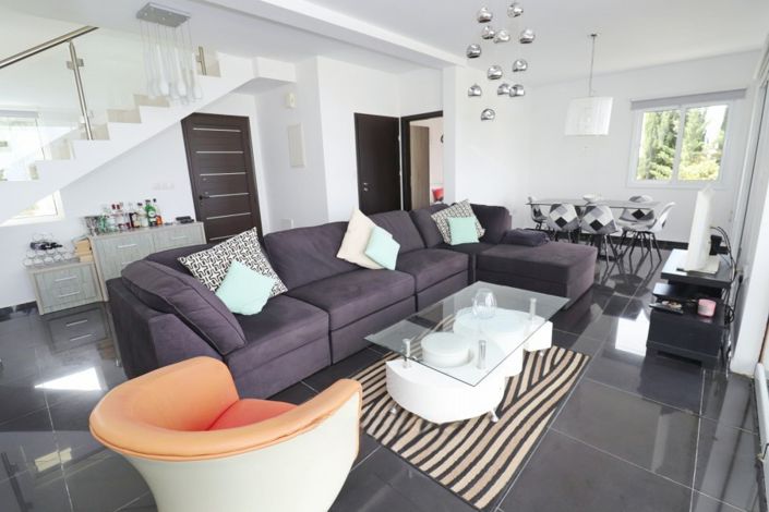 Image No.9-5 Bed Villa for sale