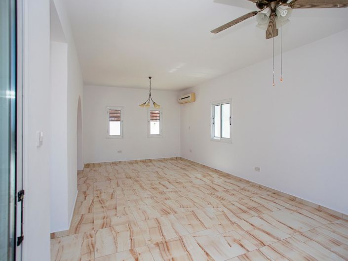 Image No.10-3 Bed Villa for sale