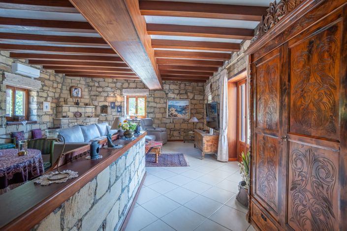 Image No.8-5 Bed Villa for sale
