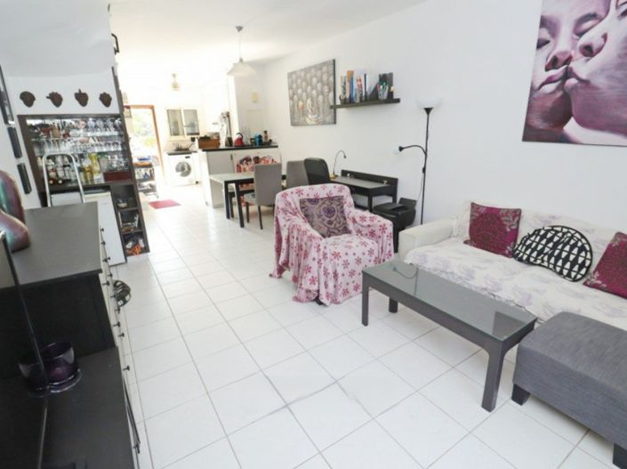 Image No.6-2 Bed Townhouse for sale