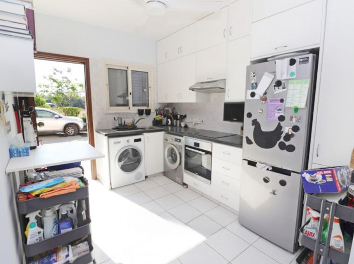 Image No.9-2 Bed Townhouse for sale