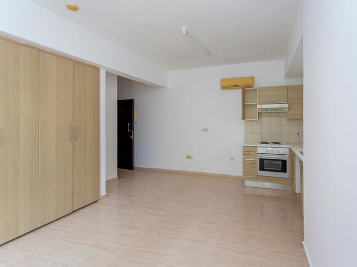 Image No.4-Studio for sale