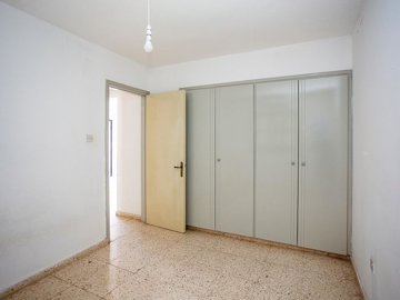 15207660393