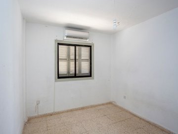 15207667851