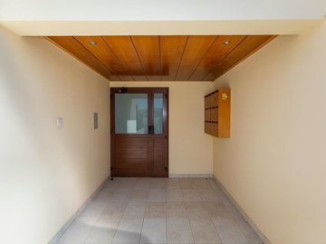 15207658383