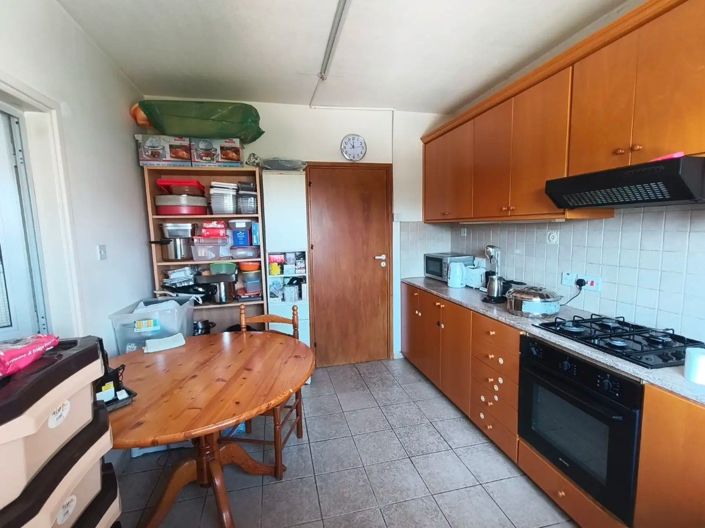 Image No.6-3 Bed Property for sale