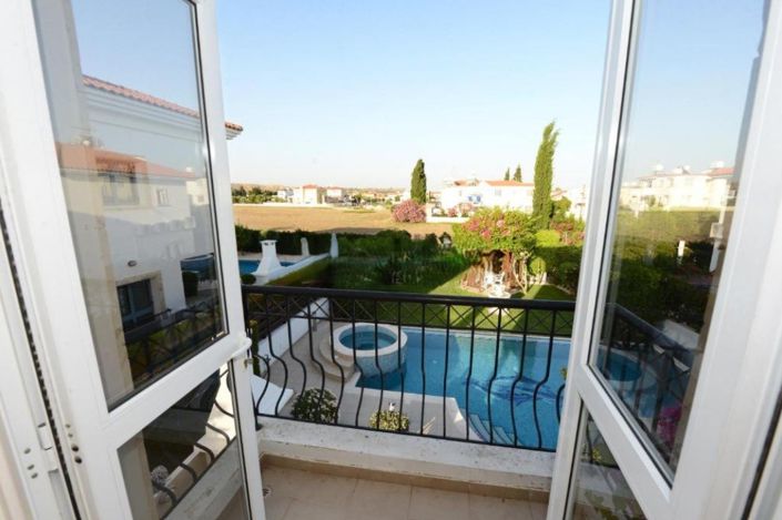 Image No.19-3 Bed Villa for sale