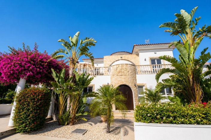 Image No.3-3 Bed Villa for sale