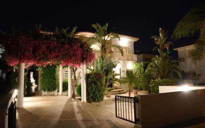 Image No.4-3 Bed Villa for sale