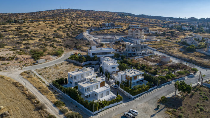 Image No.13-Villa de 4 chambres à vendre à Agios Tychonas