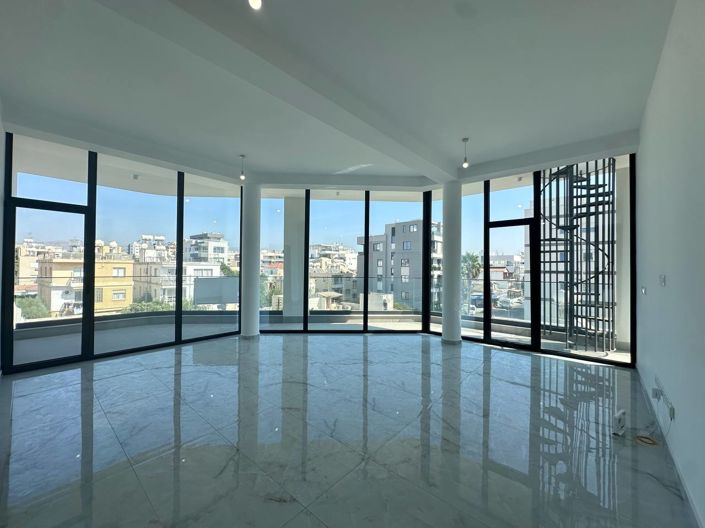 Image No.20-Propriété de 3 chambres à vendre à Neapolis