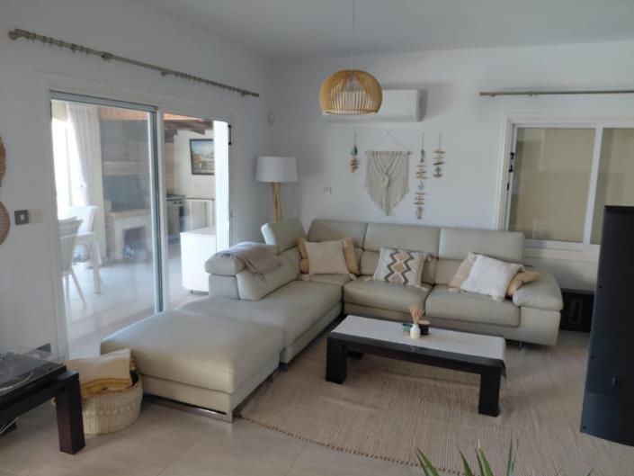 Image No.4-3 Bed Villa for sale