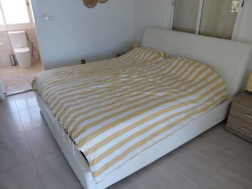15214186572