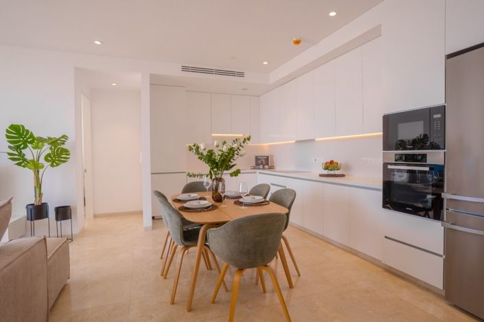 Image No.8-3 Bed Apartment for sale