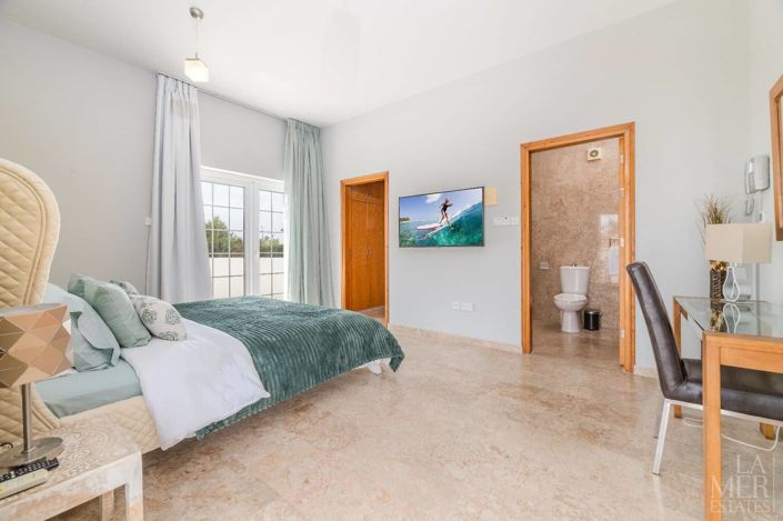 Image No.14-4 Bed Villa for sale