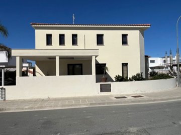 15215363840