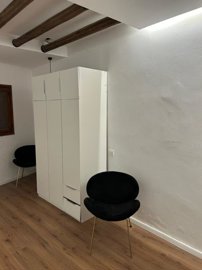 15215504945