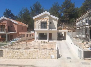 1 - Souni, Villa