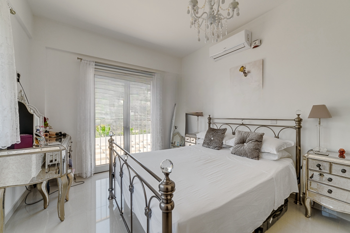 Image No.10-3 Bed Villa for sale