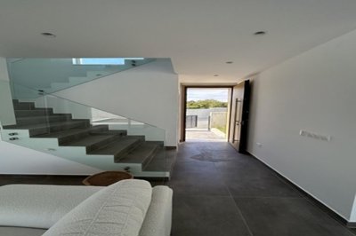 15217910618