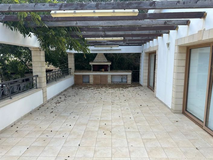 Image No.5-7 Bed Villa for sale