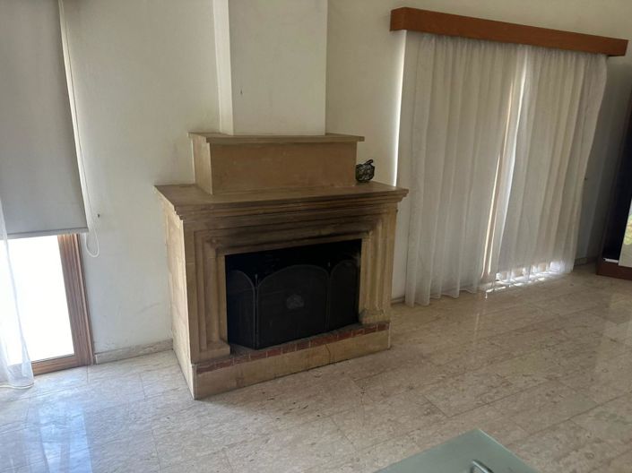 Image No.8-7 Bed Villa for sale